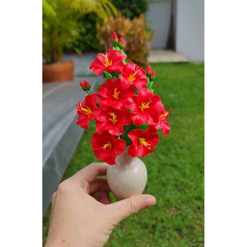 รูปภาพสินค้าแรกของชบาแดง แจกันดอกไม้ แจกันบูชา แจกันประดับตกแต่ง ขนาด 5-6 นิ้ว