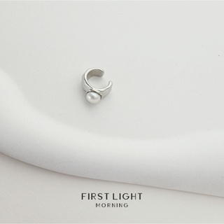 First Light Morning : Pearlita Cuff ต่างหู ต่างหูหนีบประดับมุก