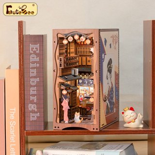 CUTEBEE DIY Book Nook บ้านตุ๊กตา DIY ตัวต่อไม้ ที่กั้นหนังสือ ตกแต่งชั้นหนังสือ พร้อมไฟระบบสัมผัส(Under the sakura tree)