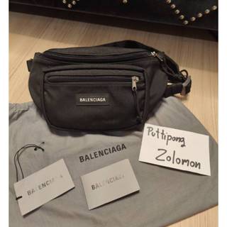 กระเป๋าคาดอกBalenciagaสภาพ 95 % อุปกรณ์ถุงผ้า การ์ด