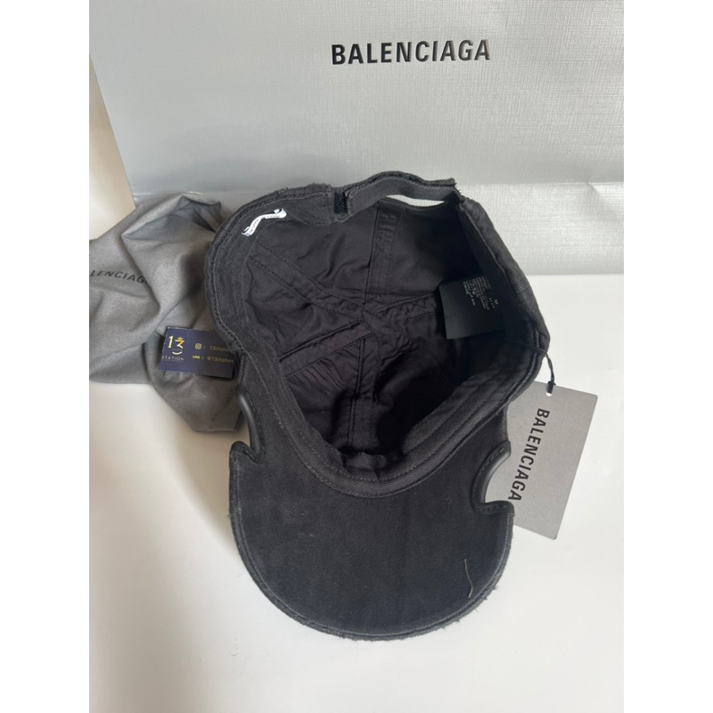 ใหม่-หมวก-balenciaga-แท้พร้อมส่ง-รูดบัตรเครดิต-ผ่อน0-ไม่ชาร์จ