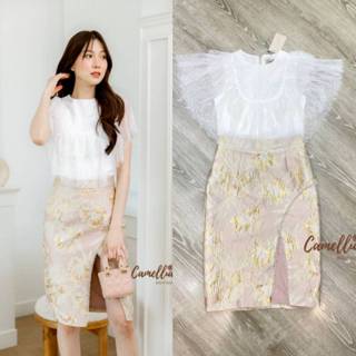 CAMELLIA:ชุดSet เสื้อลูกไม้สีขาวแต่งระบายๆ+กระโปรง(*รบกวนเช็คสต๊อกก่อนกดสั่งซื้อ)
