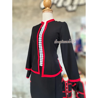 เสื้อภูไทดำแดงหญิงจังหวัดสกลนคร photo