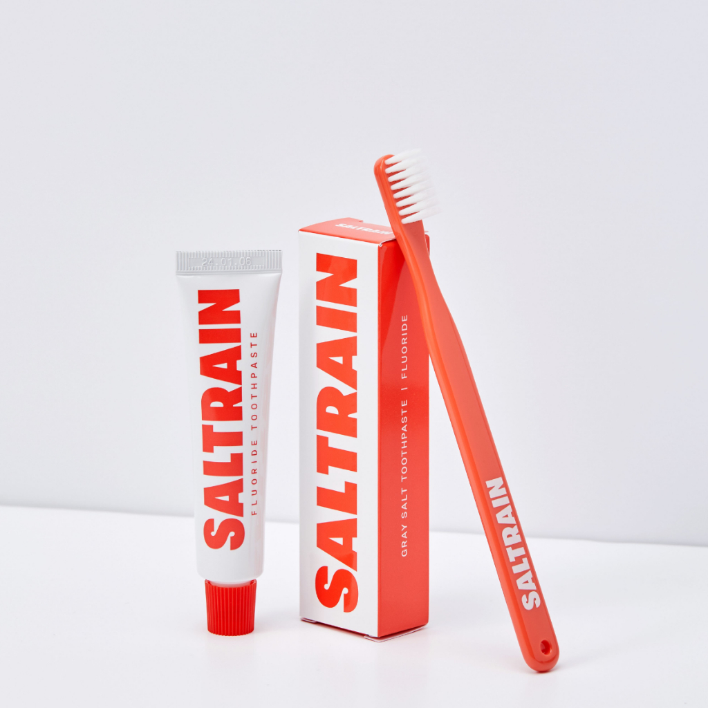 SALTRAIN Fluoride Toothpaste | ยาสีฟัน ยาสีฟันเกลือ ยาสีฟันเกลือสูตร ...