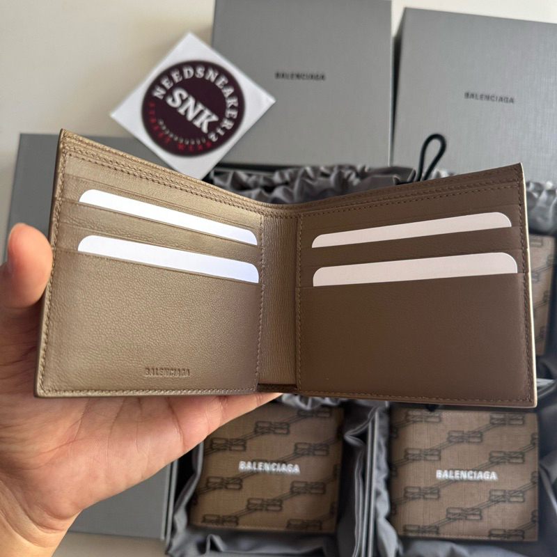 New Balenciaga wallet 8card (ของแท้100%) | Shopee Thailand