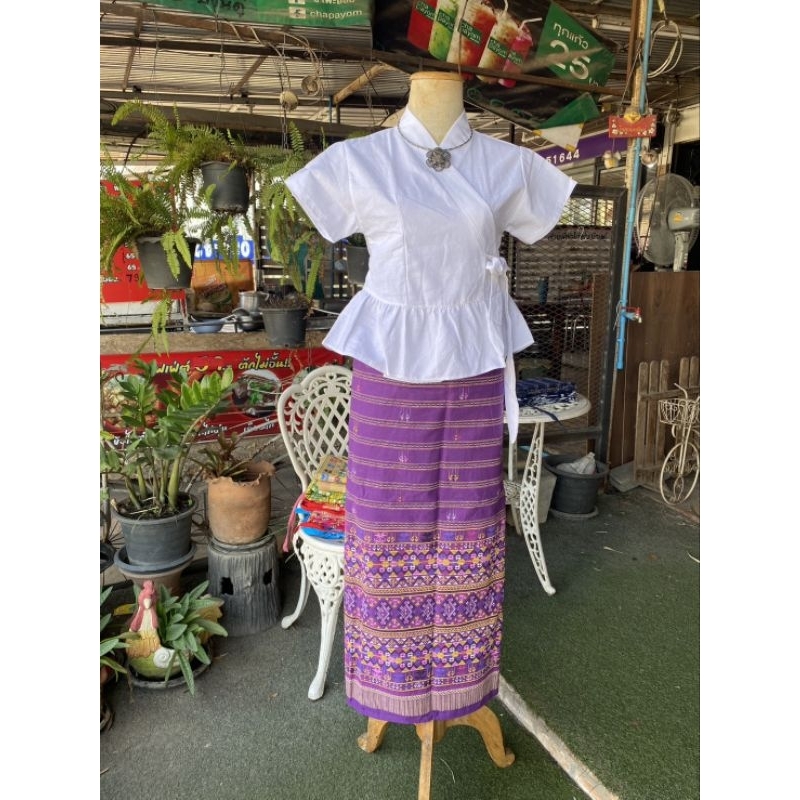 ชุดกาสะลองแต่งระบายผ้าถุงพิมพ์ลาย ไซส์ M-XL ใส่สวยทุกรูปร่าง 459.- 🎀 มุมมองที่ 3