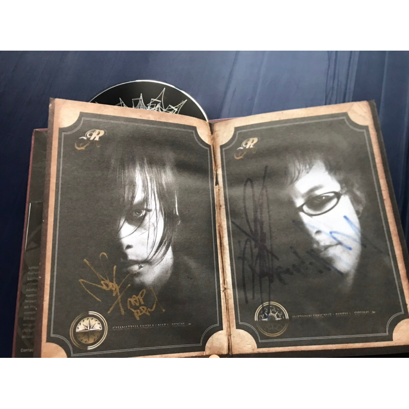 Retrospect RISE แผ่นซีดีเพลงแผ่นมือสองปกกับด้านในมีลายเซ็นต์จริง ...