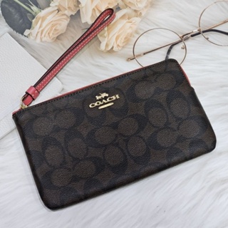 ✔ ของแท้ 100% ✧.* New พร้อมส่ง ✧.* กระเป๋าคล้องข้อมือ ใส่โทรศัพท์ได้ Coach Wristlet bag