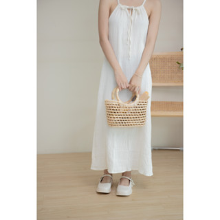 avocado Ruffle long dress 450.-   มาแล้วววเดรสยาวที่ทุกคนถามหา~ รุ่นนี้น่ารักมากคูณสิบ