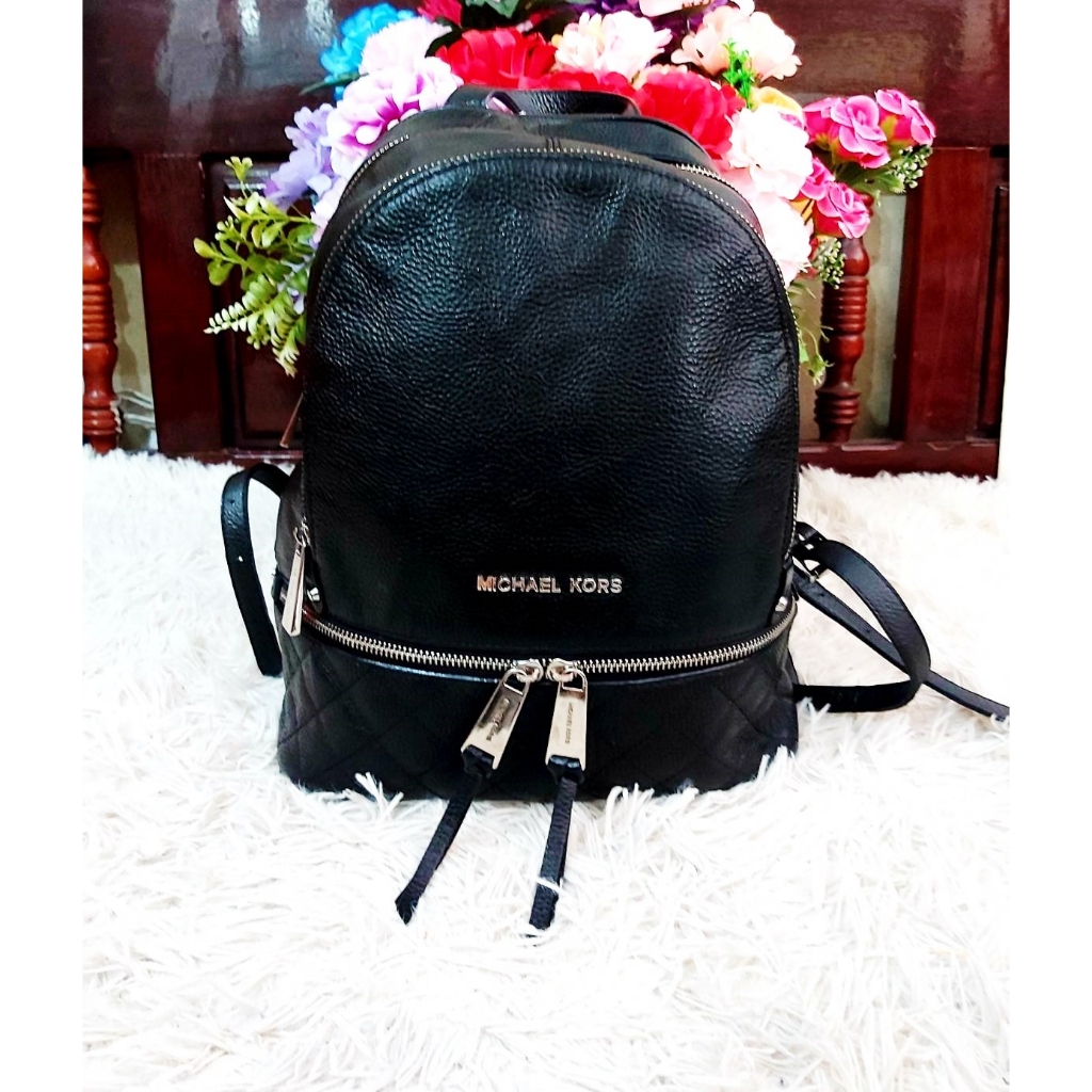 michael-kors-womens-leather-backpack-black-มือสอง-ของแท้-ไม่มีตำหนิ