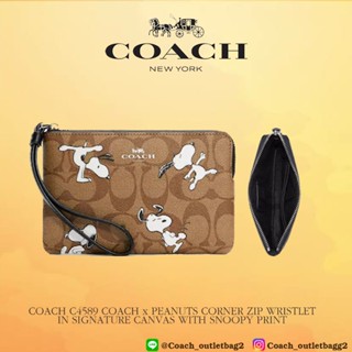 🇺🇸💯COACH C4589 COACH x PEANUTS CORNER ZIP WRISTLET IN SIGNATURE CANVAS WITH SNOOPY PRINT