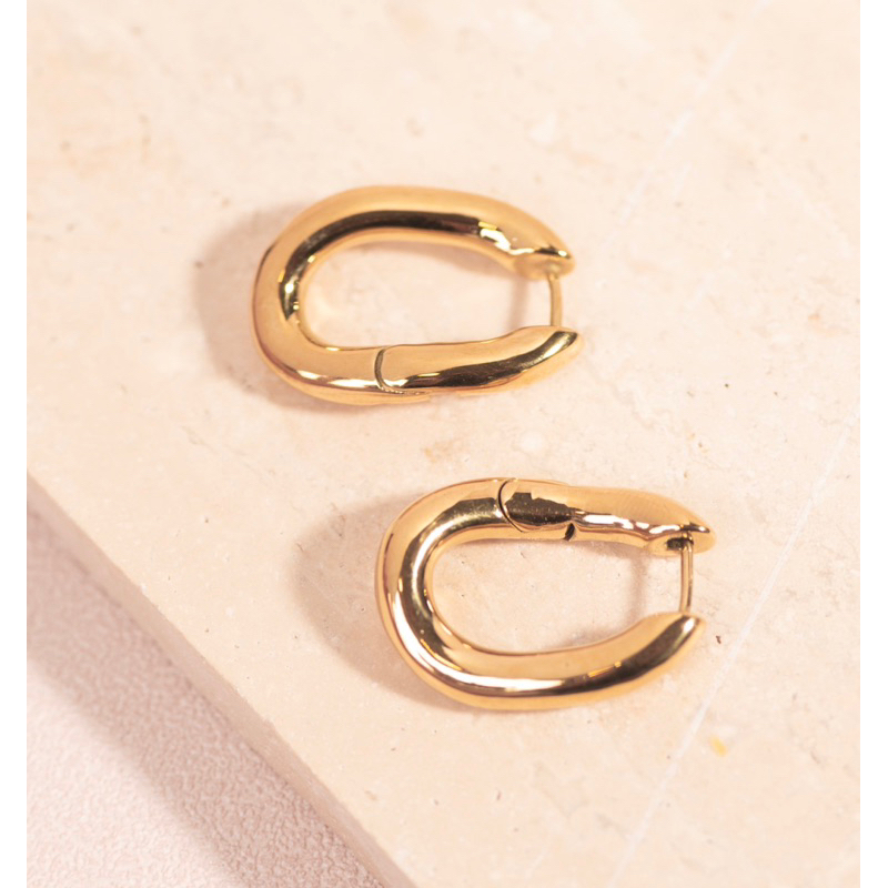 escapism-hoop-earrings-stainless-18k-gold-plated