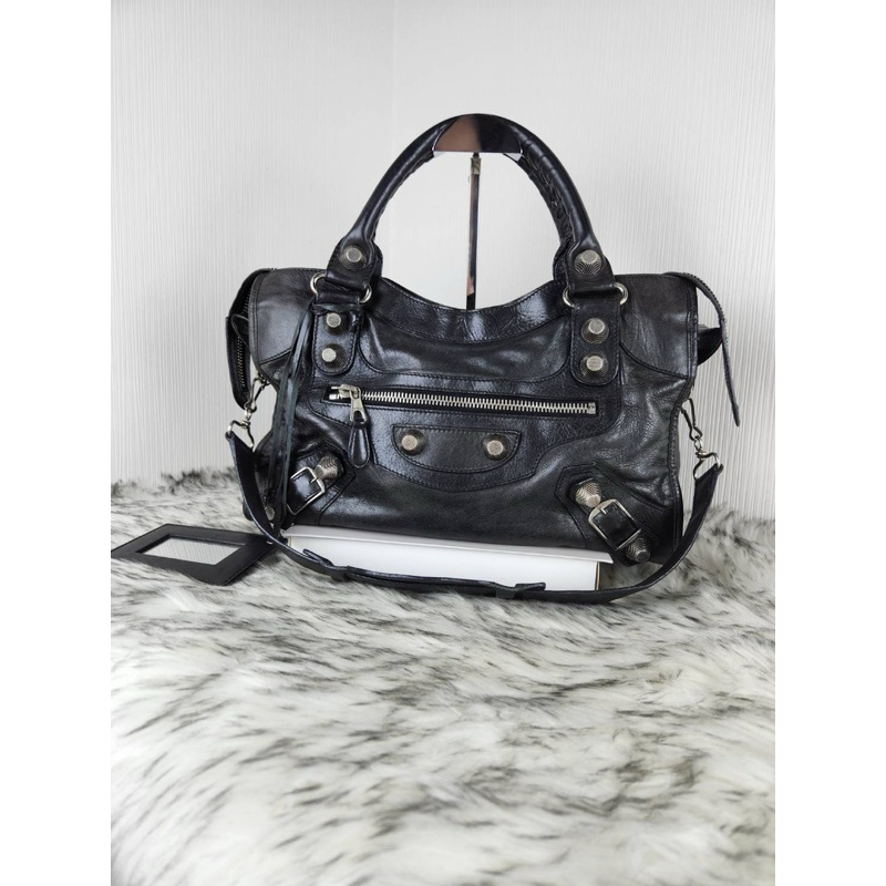 balenciaga giant town