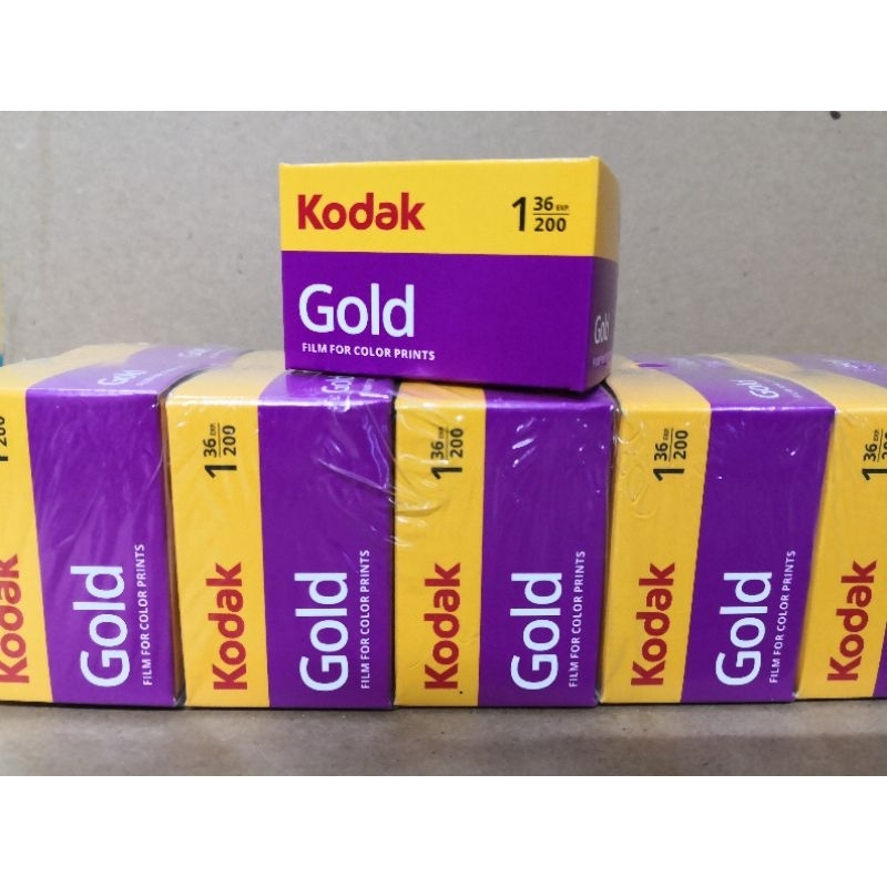 ภาพหน้าปกสินค้าฟิล์มสี​ Kodak​ Gold200​ 36​รูป​ กล่องรุ่นใหม่ (อายุ08/2025) จากร้าน sirineeurunanone บน Shopee