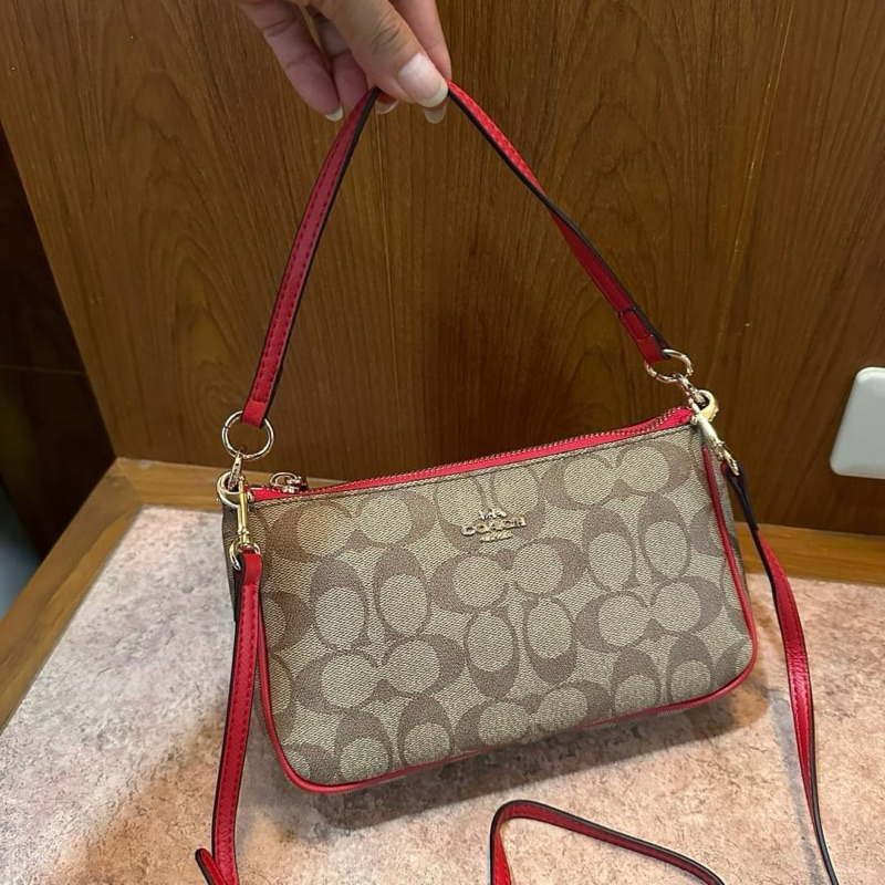 กระเป๋าสะพายข้าง COACH TOP HANDLE POUCH IN SIGNATURE Shopee Thailand