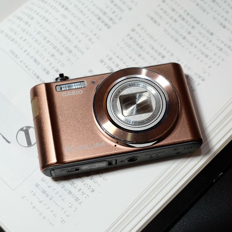 CASIO EX-ZS180 相応しい