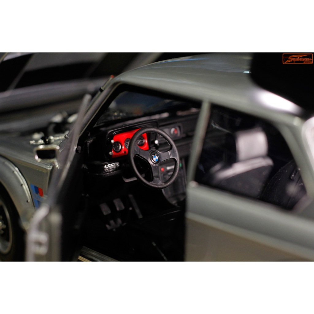 Kyosho 1/18 BMW 2002 Turbo Silver | Shopee Thailand Kyosho 1/18 BMW 2002 Turbo Silver | Shopee Thailand