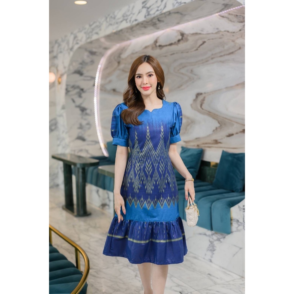 ชุดผ้าไทยทำงานผู้หญิง ผ้าฝ้ายพิมพ์ลาย ไซส์ 36-52 สีสวยทันสมัย ส่งไว มุมมองที่ 6