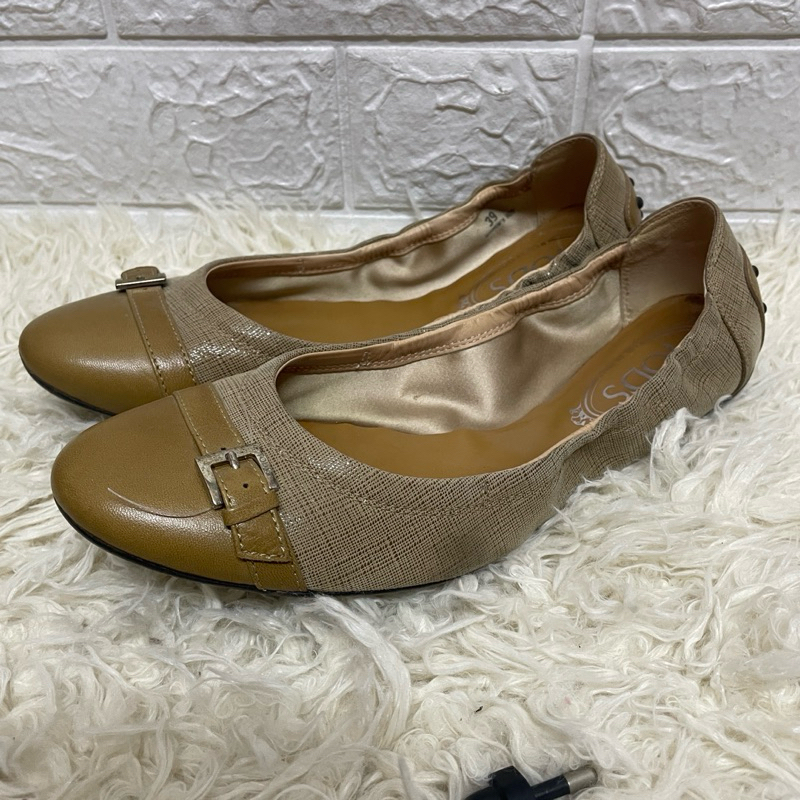 รองเท้าคัชชู TODS Size 39 ยาว 26 cm ราคา 690 บาท Shopee Thailand
