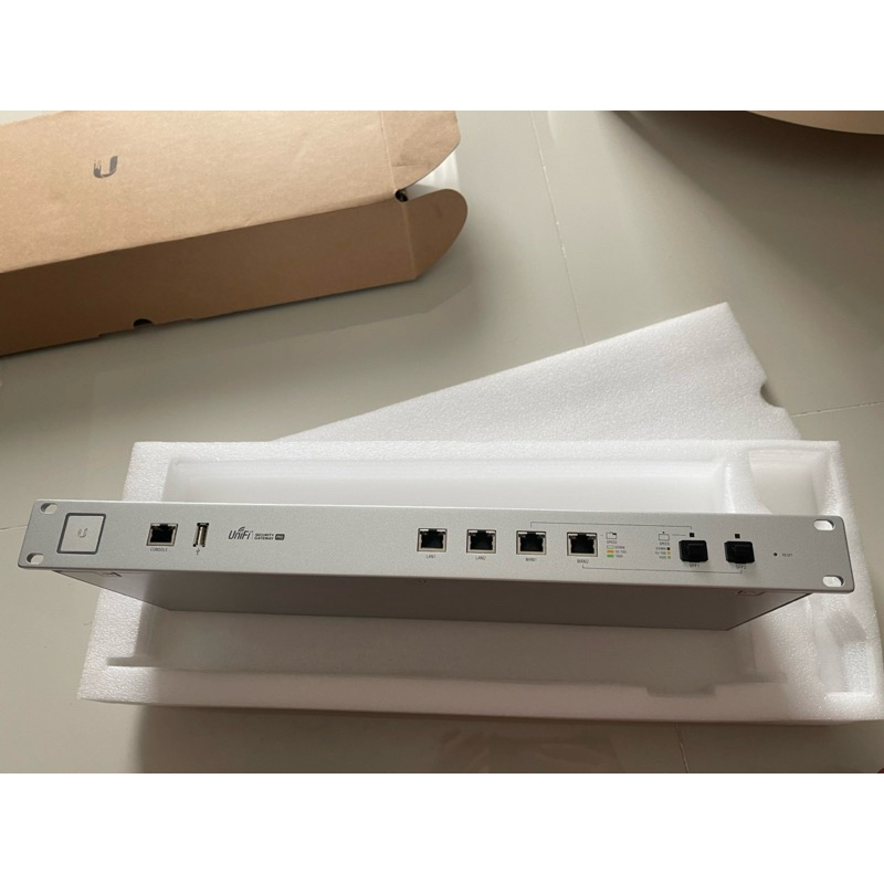 ubiquiti usg-pro-4 มือสองสภาพ 99% | Shopee Thailand