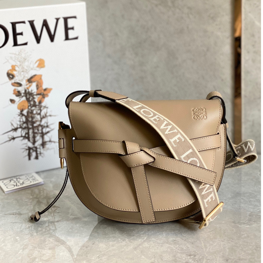 พรี-ราคา10000-loewe-gatedual-หนังวัว-กระเป๋าสะพายข้าง-กระเป๋าสะพาย25-19-11-5cm