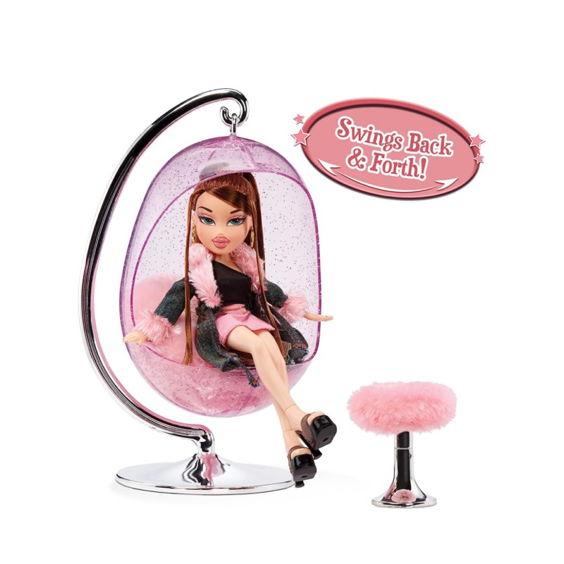 Bratz Funky Fashion Furniture RetroSwing Chair Playset & Display with