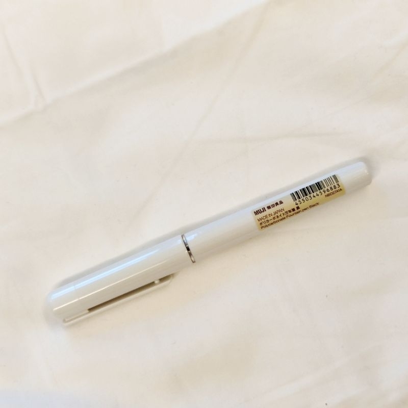 ปากกาหมึกซึม คอแร้ง muji polycarbonate fountain pen ไม่มีขายในไทย ของเท