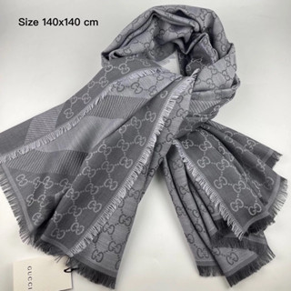 ผ้าพันคอ Gucci scarf two tone สีเทา