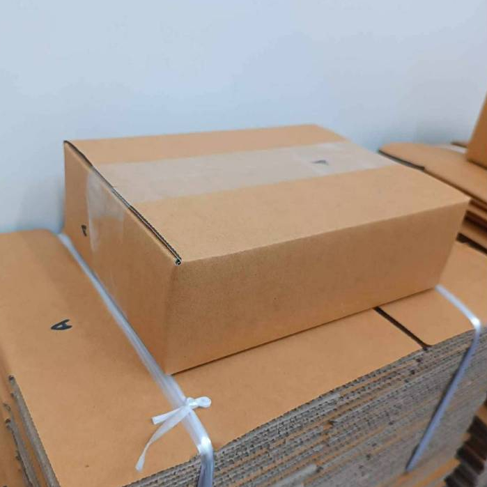 กล่องไปรษณีย์ กล่องพัสดุ กล่องกระดาษ แบ่งขาย ครบทุกไซต์ 00/0/0+4/A/2A ...