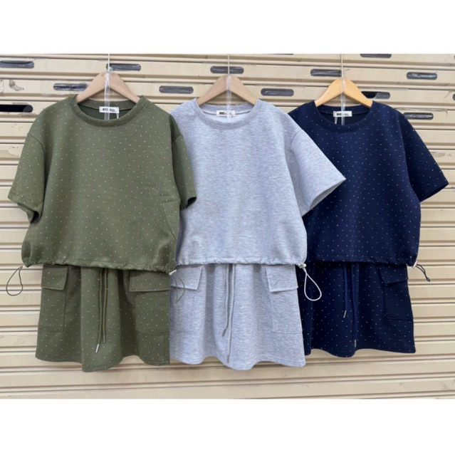 BC-ชุดเซทกระโปรงสั้นคาโก้+เสื้อคอกลมรูดข้าง(รีดเพชร) | Shopee Thailand