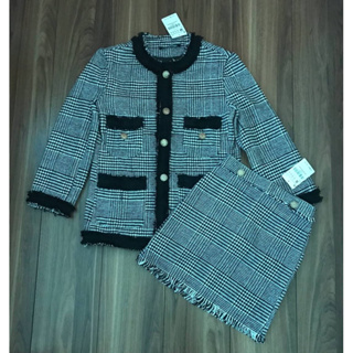 🔥ลดล้างสต็อก🔥TWEED BLAZER SET เซ็ตเสื้อคลุมเบรเซอร์ กระโปรงทรงเอ ผ้าทวีต (พร้อมส่ง S)