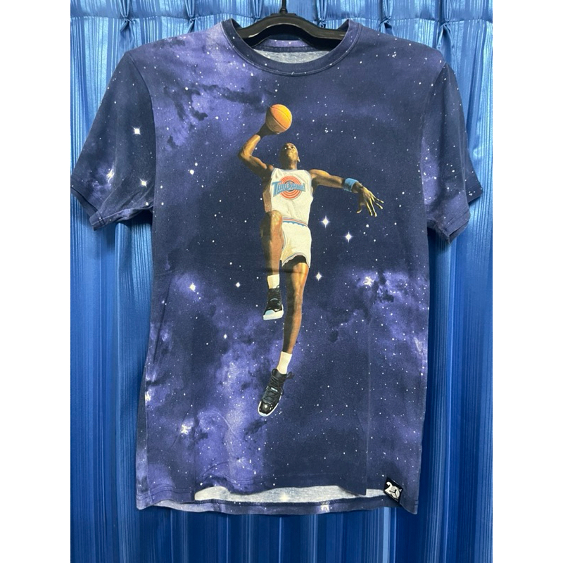 looney tunes jordan 6