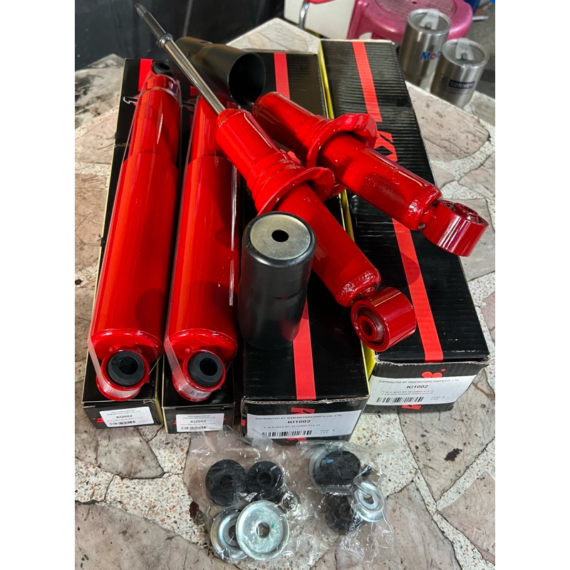 KYB MonoMax HD Rear D&S Shock | Chevy K1500/2500/3500 88-98 (565087) main image 1