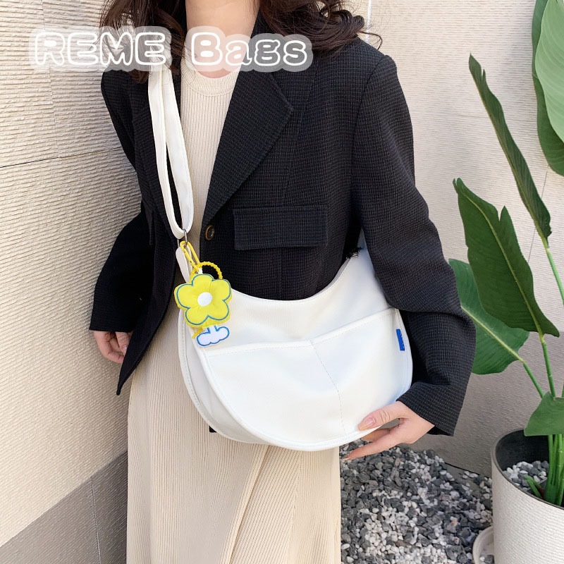 พร้อมส่ง-กระเป๋าสะพายไหล่-กระเป๋าสะพายข้างหญิง-ผ้าแคนวาส-กระเป๋าเกี๊ยว-กระเป๋าผ้าแคนวาส-กระเป๋าสะพายสไตล์มินิมอล