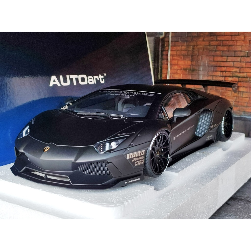 Aoshima 1/24 – Lamborghini Aventador Liberty Walk – Version 1 – Neuf