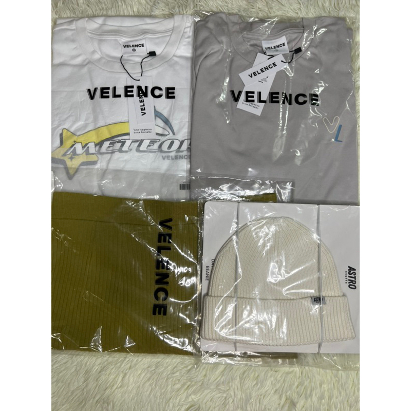 ASTROStuffs x Velence ビーチタオル二枚