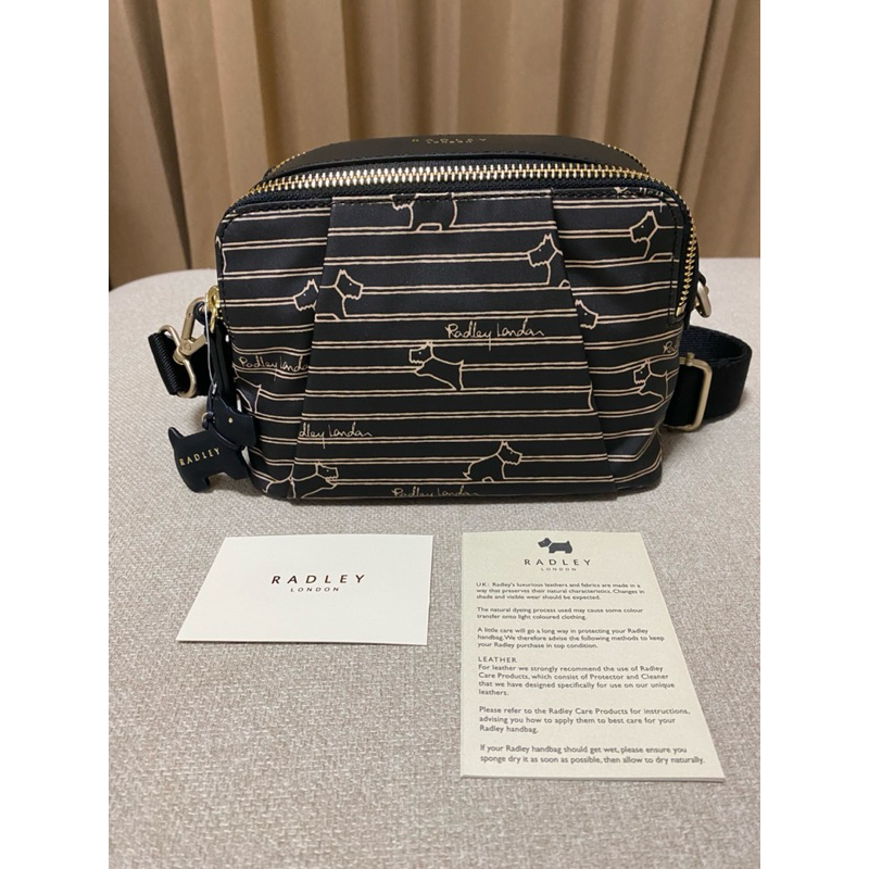 Radley London รุ่น Stripe Oilskin Small Zip TopCross Body Bag Shopee