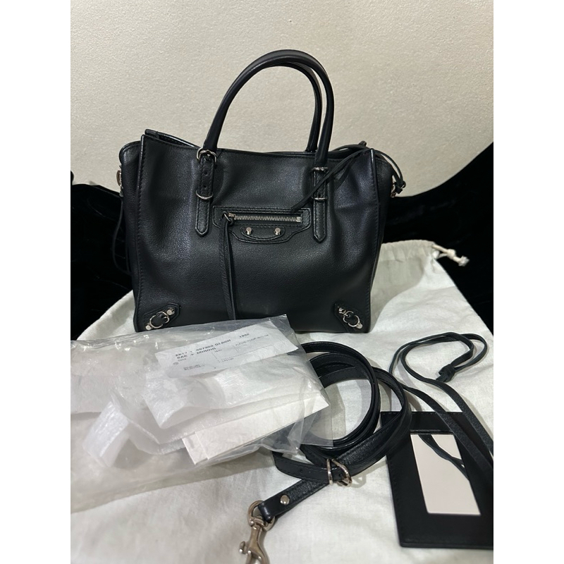 Mini papier a4 balenciaga deals