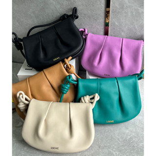 พรี​ ราคา9500 Loewe Paseo Satchel หนังแท้ กระเป๋าสะพายข้าง กระเป๋าสะพาย25*17*8cm