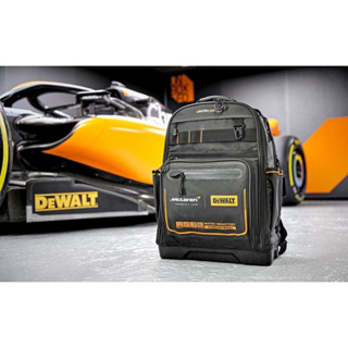 กระเป๋าเป้สะพายหลัง DEWALT TSTAK McLaren รุ่น DWST60122-1