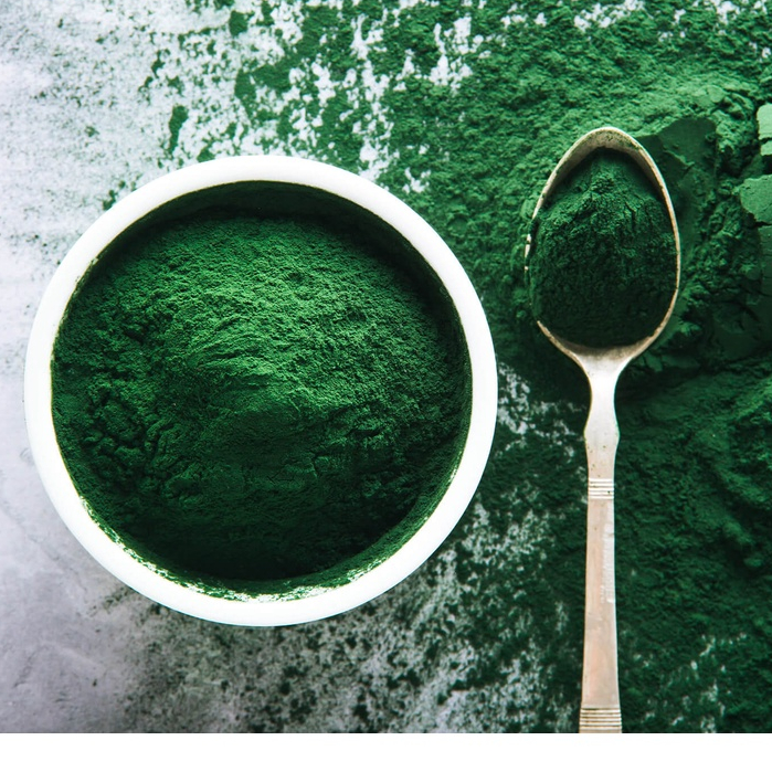 fitfood-spirulina-100g-ผงสาหร่ายสไปรูลิน่า-ผสมเครื่องดื่ม