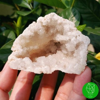 Crystal geodes โพรงควอตซ์ใสธรรมชาติ