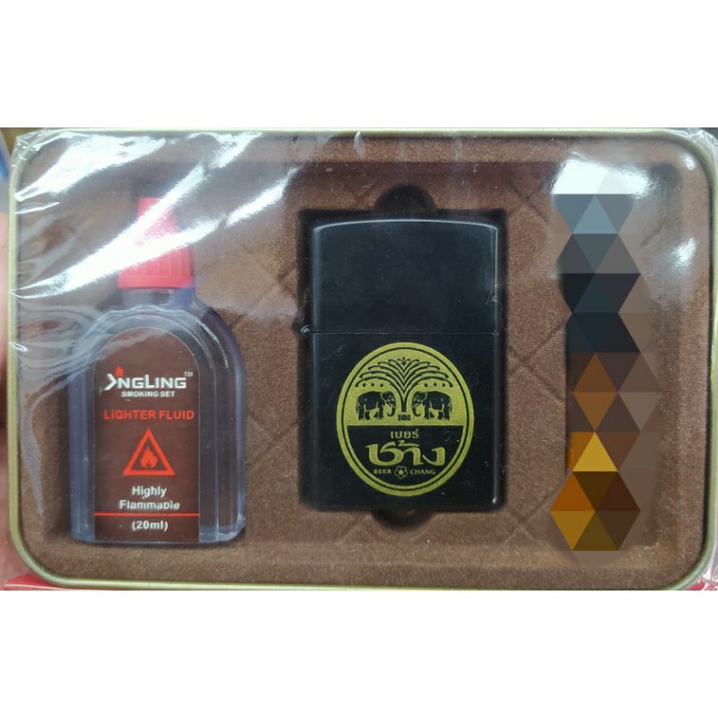 ไฟแช็คน้ำมัน มีหลายลาย มากับชุด Box set ประกอบด้วยน้ำมันไฟแช็ค และก้าน ...