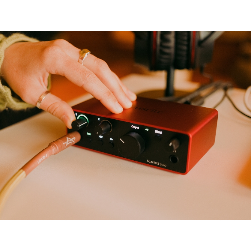 ใหม่ล่าสุด!!! ออดิโอ อินเตอร์เฟส Focusrite Scarlett Solo 4th Gen ...