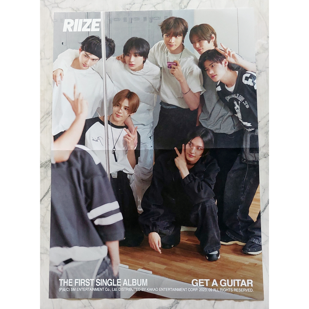 Folded Poster รวม จาก CD อัลบั้ม RIIZE - Get A Guitar Album ของแท้ Kpop
