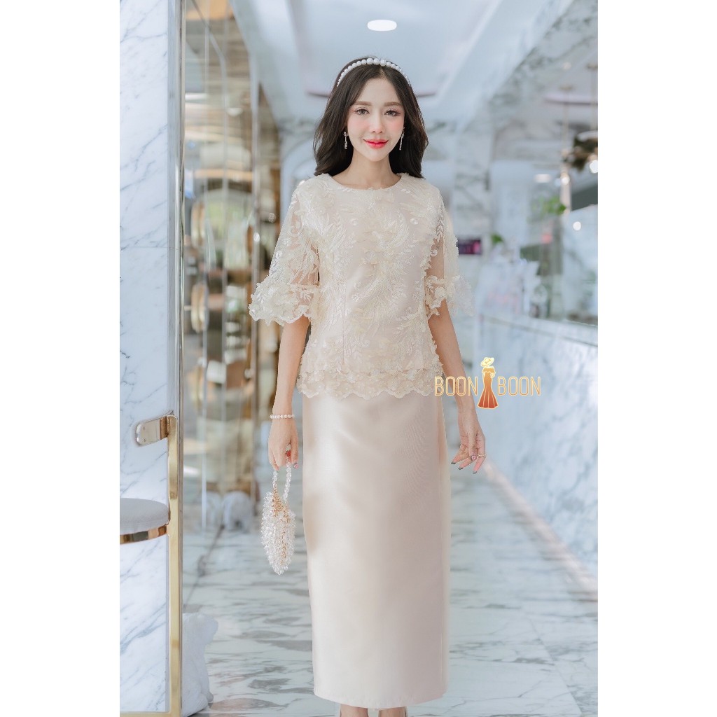 เซ็ตชุดแม่เจ้าสาว ชุดไทยประยุกต์ 2 ชิ้น งานปักเลื่อม ครีมงาช้าง M-3XL มุมมองที่ 2