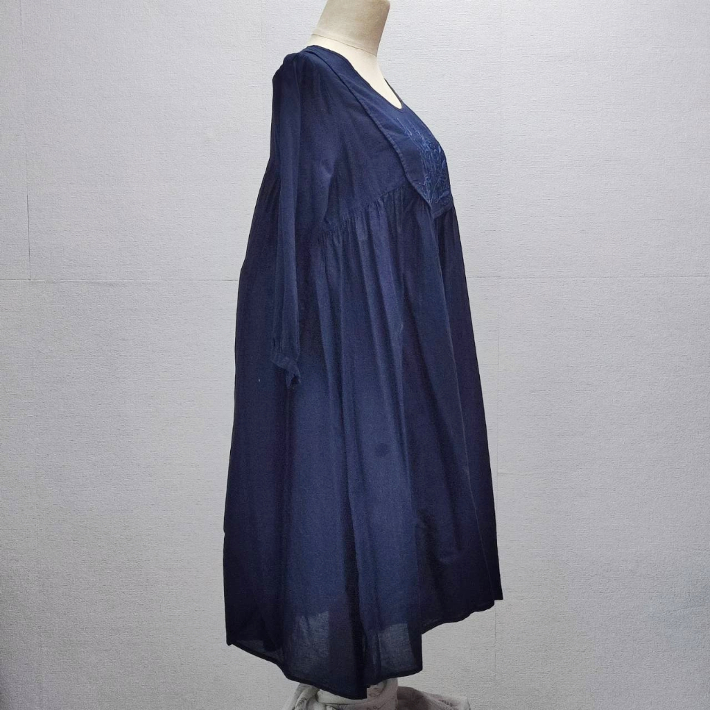 ชุดกระโปรง แบรนด์ Chocol Raffine Robe ผ้าบางเบา ใส่สบาย ปักที่อก สีกรม ...