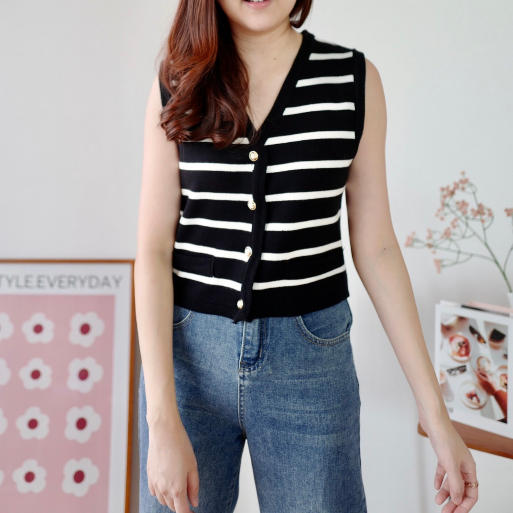 springfield knit top ผ้าไหมพรมดี 150% ขนาดพอดีตัว คอวีช่วยให้ดูเพรียว ...