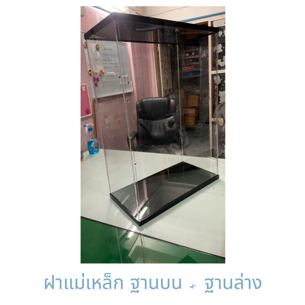 กล่องอะคริลิค 56x48xสูง82 cm. Display Case 1000%, Molly Dimoo Bกล่อง ...