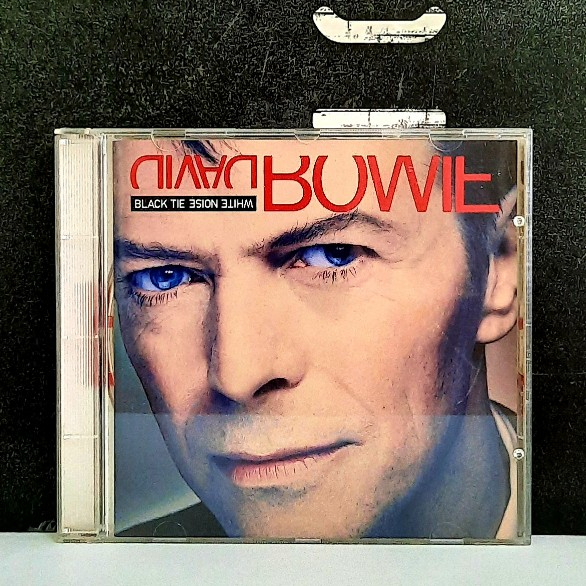 CD ซีดีเพลง David Bowie / Black tie white noise -s09 | Shopee Thailand